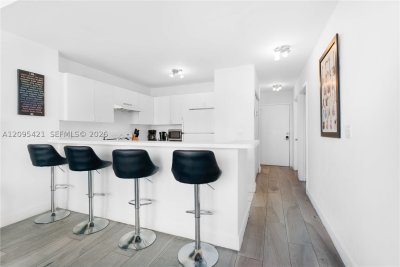 Comprar apartamento no Castle Beach Club BAY12