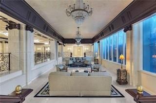 Apartment for rent at Parker Plaza Estates 203