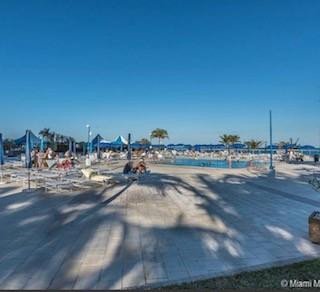 Aluguel de apartamento no Parker Plaza Estates 203