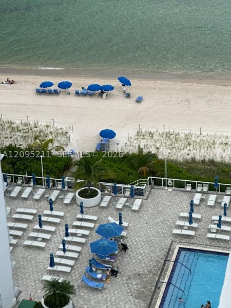 Apartment for rent at La Mer Estates 1901