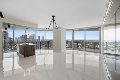 Aluguel de apartamento no Aria on The Bay 4900