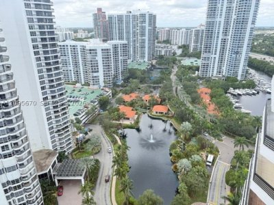 Mystic Pointe 100 Apt #2703