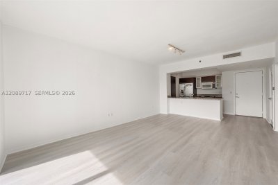 Comprar apartamento no The Plaza Tower II 1202