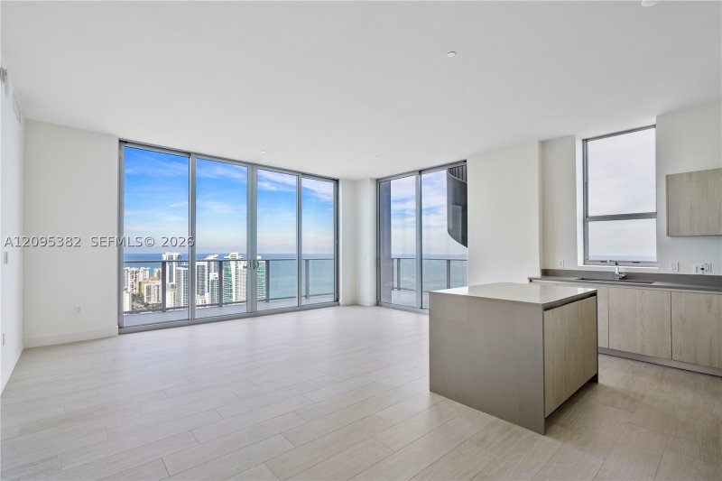 Condo for sale at Hyde Beach House T4301-PENTHO