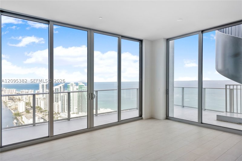 Condo for sale at Hyde Beach House T4301-PENTHO