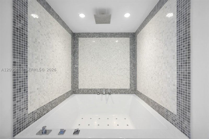 Apartment for rent at Epic Miami 4314