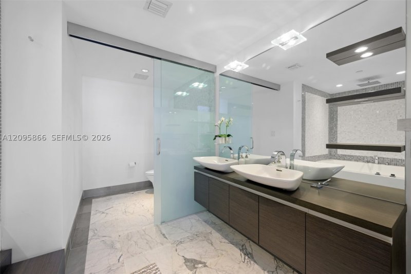Apartment for rent at Epic Miami 4314