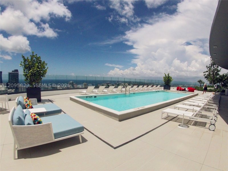 Comprar apartamento en Brickell Heights West 1405