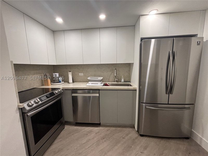 Apartment for rent at Four Ambassadors 1124