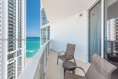 Comprar apartamento en Trump International Sonesta Beach Resort 2504