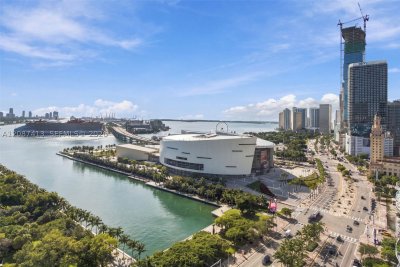 Comprar apartamento en 900 Biscayne 2406