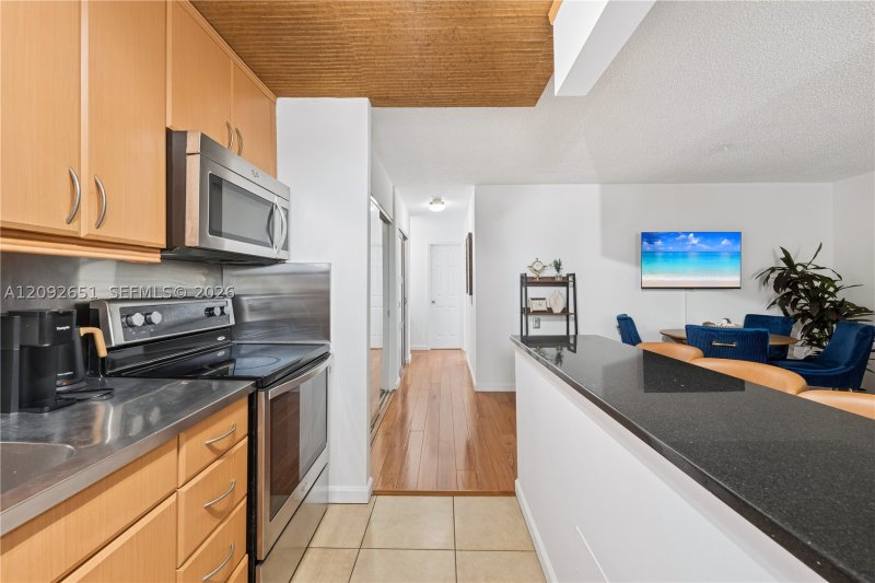 Property photo # 9