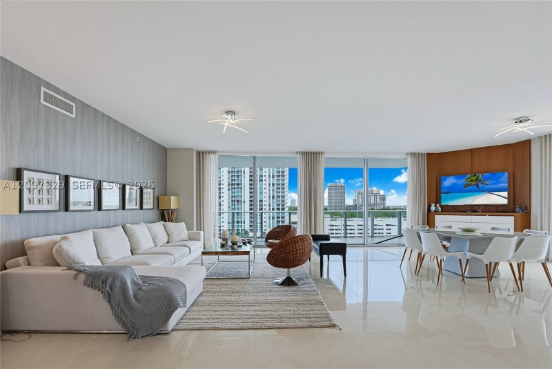Comprar apartamento no Marina Palms Yacht Club 901
