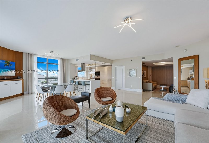Comprar apartamento no Marina Palms Yacht Club 901
