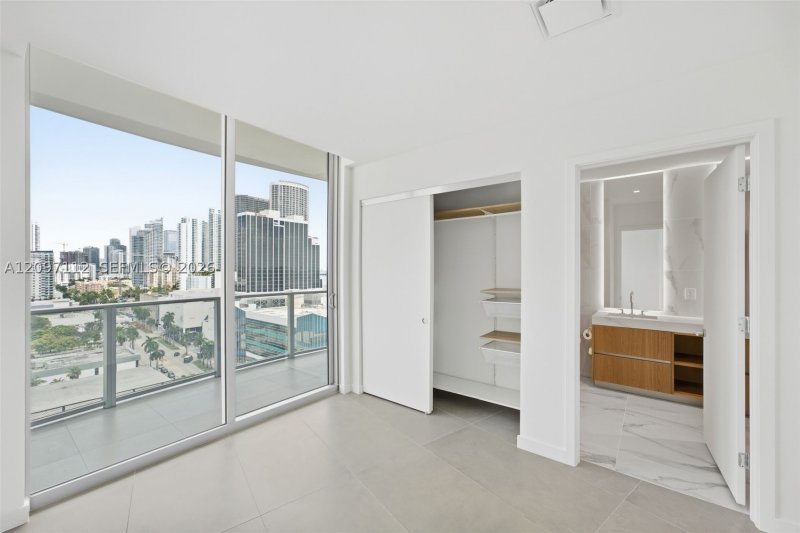 Property photo # 6