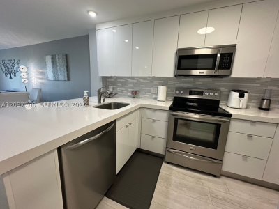 Property photo # 6