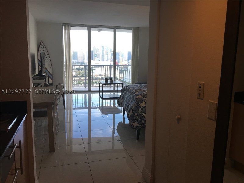 Comprar apartamento en Opera Tower 2408