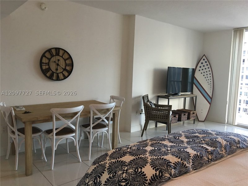 Comprar apartamento en Opera Tower 2408