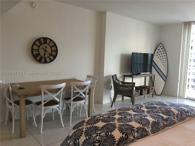 Comprar apartamento en Opera Tower 2408