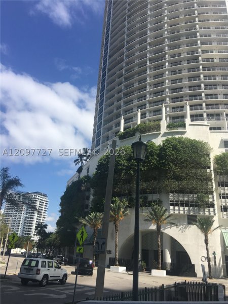 Comprar apartamento en Opera Tower 2408