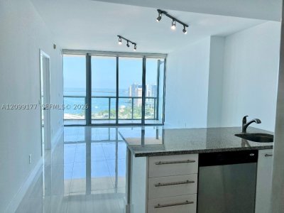 Aluguel de apartamento no Marina Blue 3703