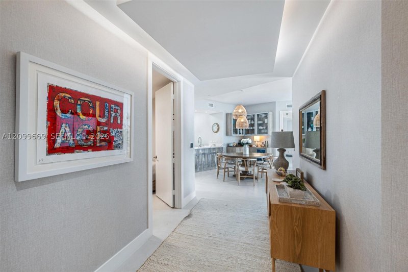 Aluguel de apartamento no Trump Tower One 1007