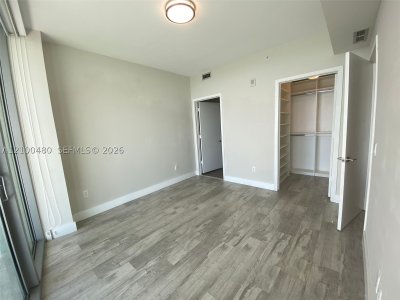 Comprar apartamento en Biscayne Beach 705