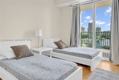 Comprar apartamento en Turnberry Village South 1209