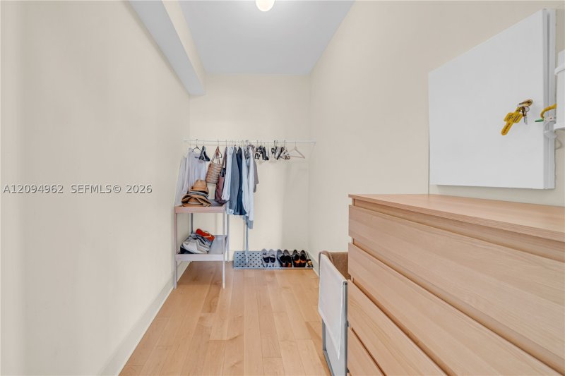 Comprar apartamento en Turnberry Village South 1209