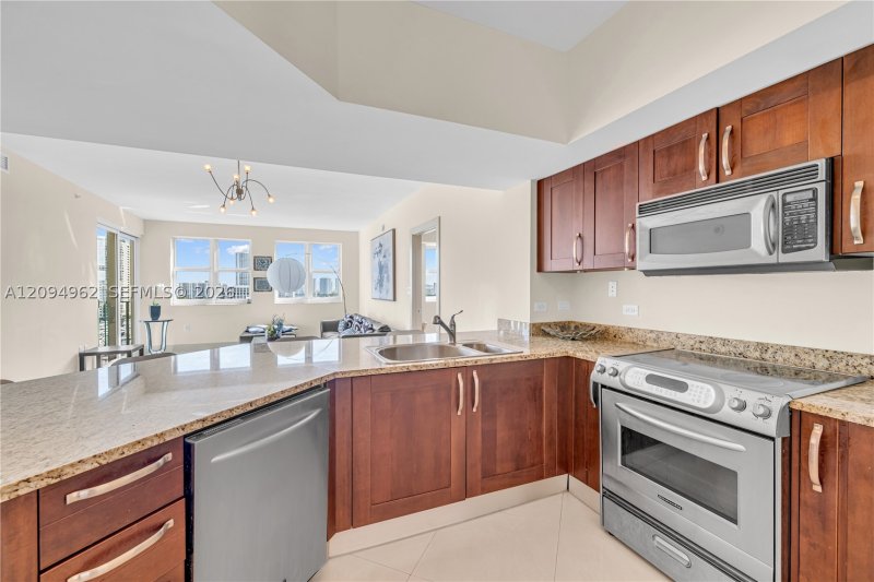 Comprar apartamento en Turnberry Village South 1209