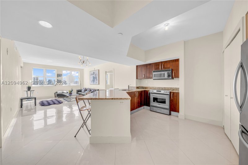 Comprar apartamento en Turnberry Village South 1209