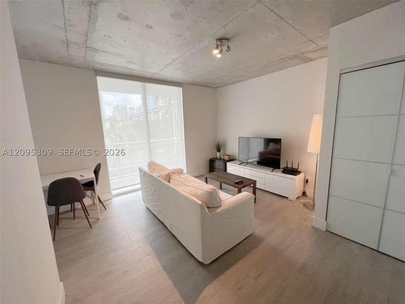 Alquiler de apartamento en Neo Vertika Brickell 305