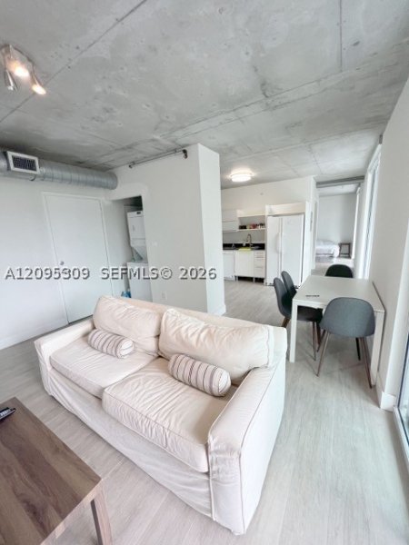 Alquiler de apartamento en Neo Vertika Brickell 305