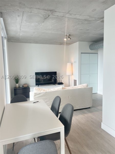 Alquiler de apartamento en Neo Vertika Brickell 305