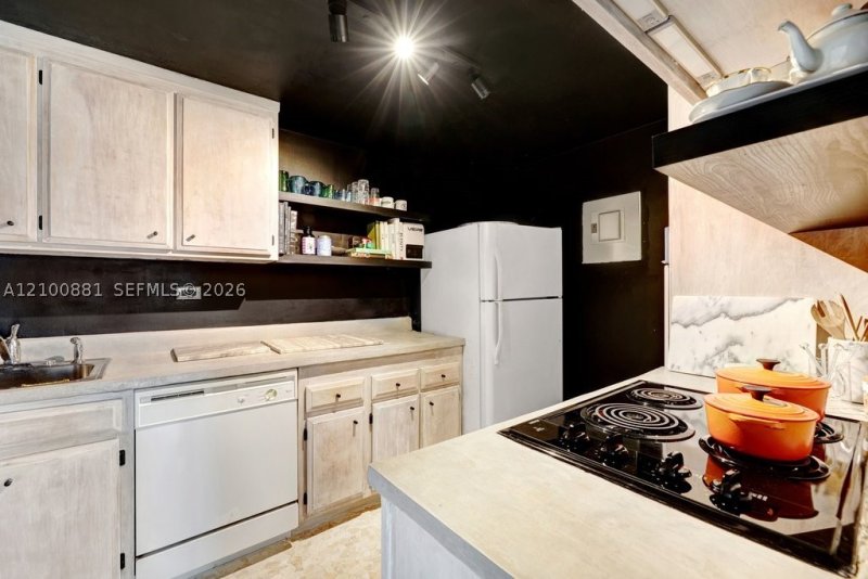 Apartment for rent at Brickell Townhouse 6C
