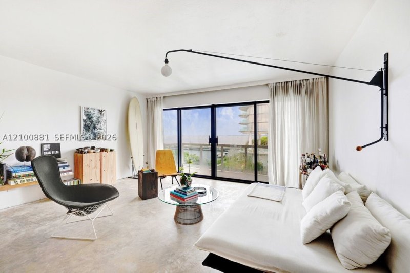 Apartment for rent at Brickell Townhouse 6C