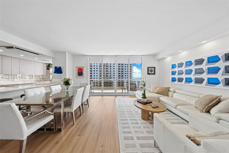 Comprar apartamento no Carbonell 2403