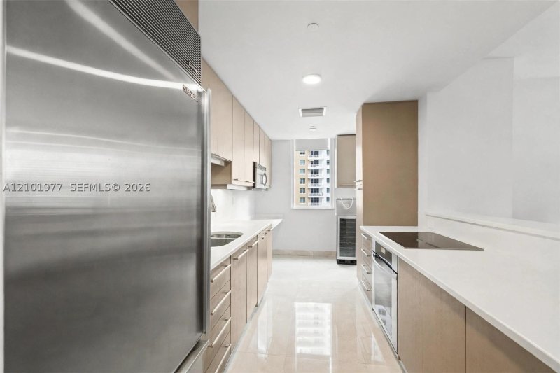 Alquiler de apartamento en Carbonell 1703