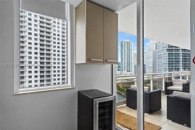 Alquiler de apartamento en Carbonell 1703