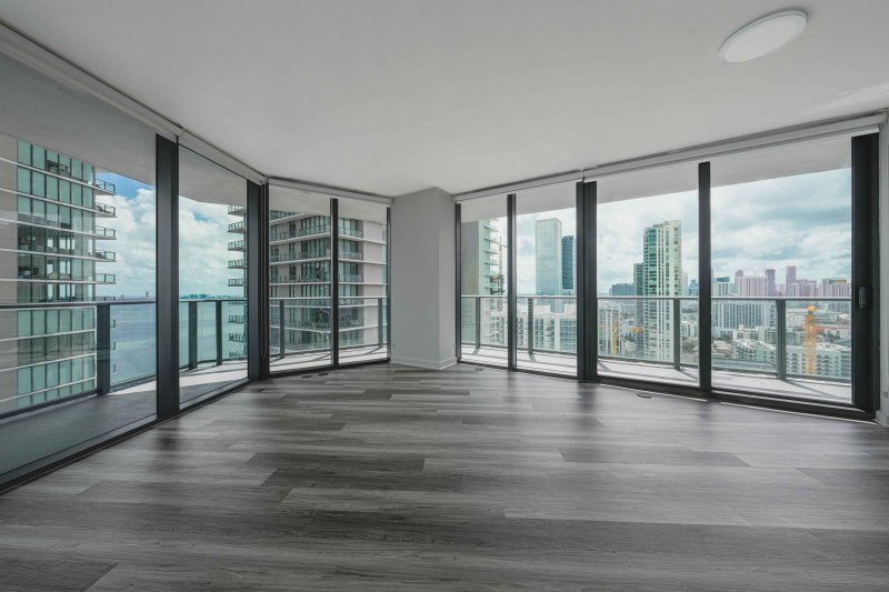 Condo for sale at Paraiso Bayviews 2506