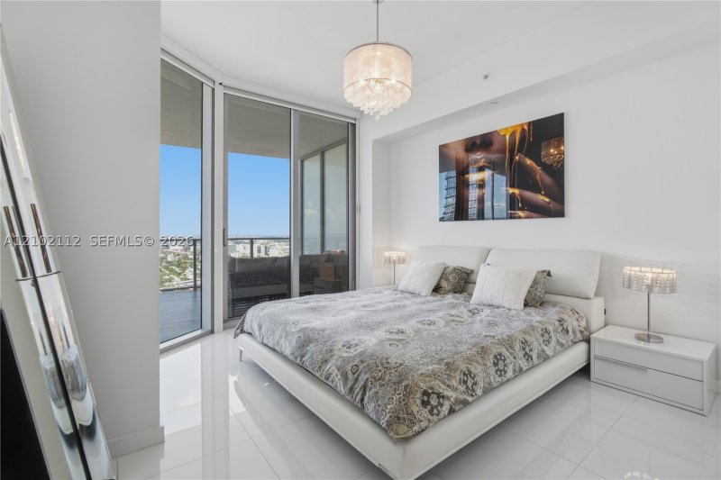 Comprar apartamento no Paramount Miami WorldCenter 3906