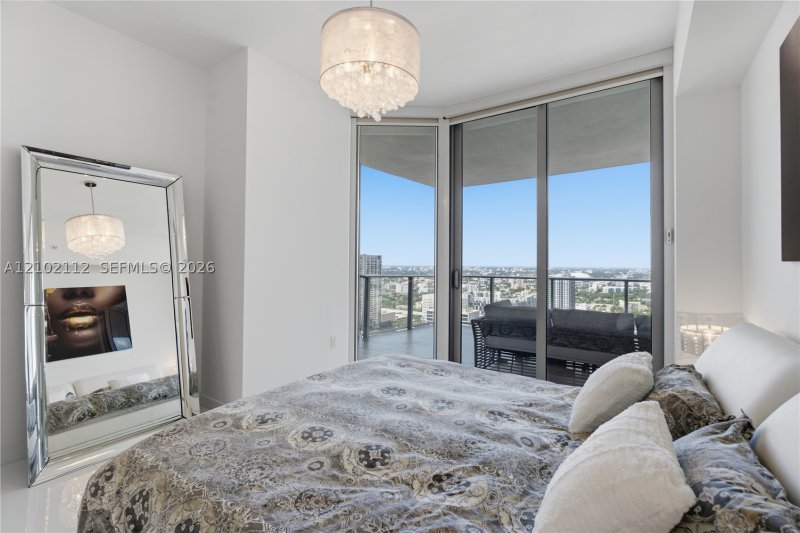 Comprar apartamento no Paramount Miami WorldCenter 3906