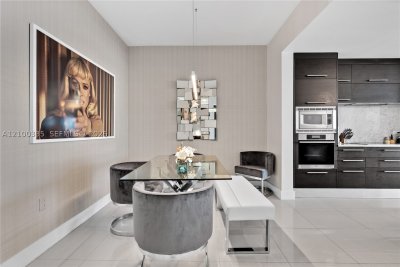 Comprar apartamento en 900 Biscayne 3003