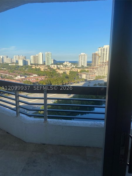 Apartment for rent at Mystic Pointe 600 1711