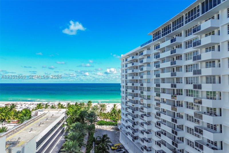 Condo for sale at Decoplage 502