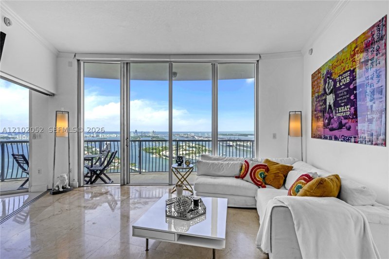 Aluguel de apartamento no Opera Tower 5602