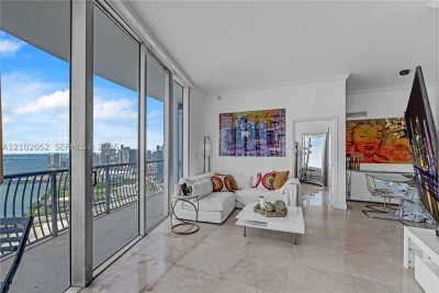 Aluguel de apartamento no Opera Tower 5602