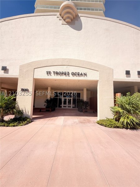 Aluguel de apartamento no St Tropez Ocean 9-D