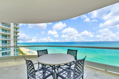 Comprar apartamento en Turnberry Ocean Colony 1401