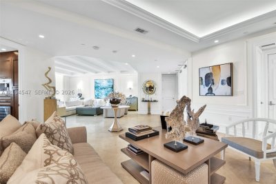 Comprar apartamento en Turnberry Ocean Colony 1401